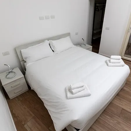 Piazza Del - * Менаджо