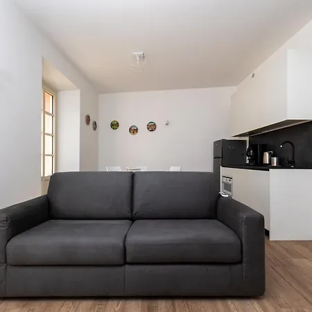 Апартаменты Piazza Del -