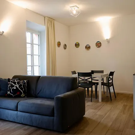 Piazza Del - * Menaggio