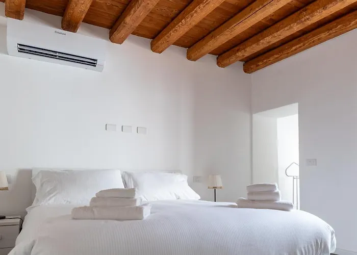 Piazza Del - * Menaggio