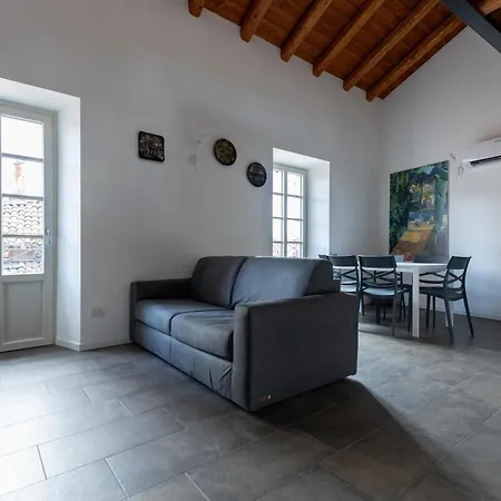 Piazza Del - * Menaggio